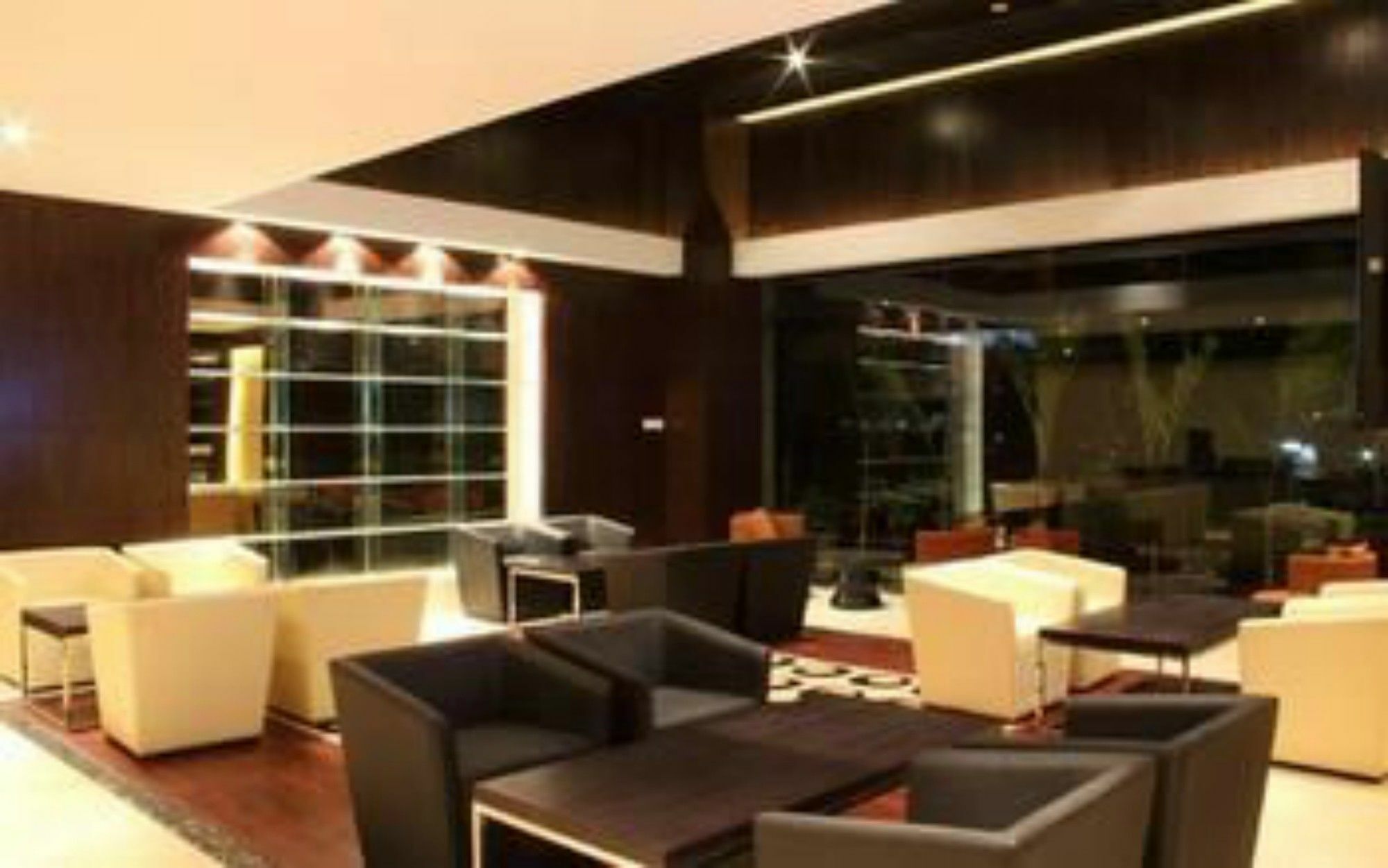 Lemon Tree Hotel Whitefield, Bengaluru Екстериор снимка